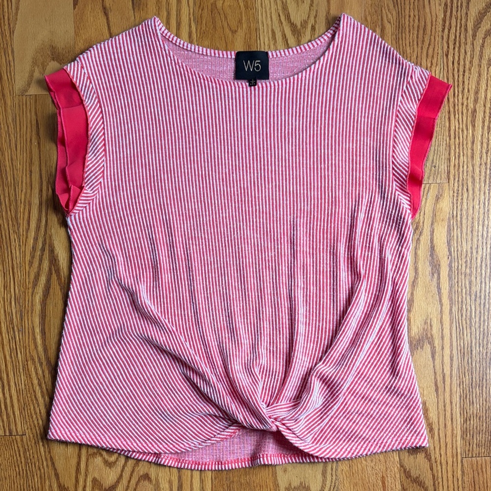 W5 Red & White Knit Top Shirt Women’s Striped Soft Tie at Waist. Size L